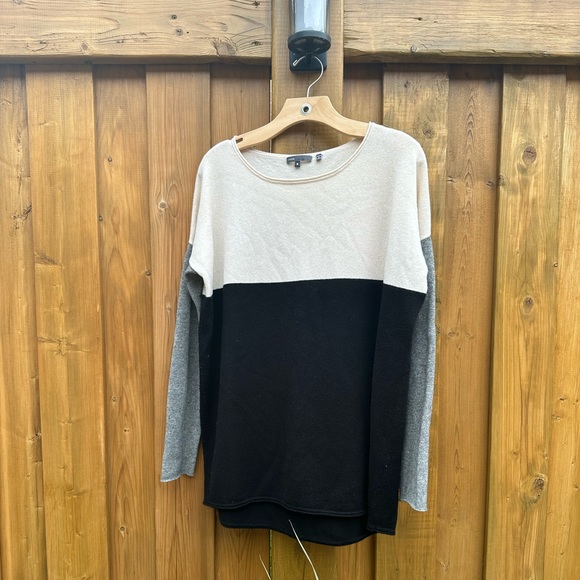 Vince Crewneck Wool Cashmere Sweater - Picture 2 of 5